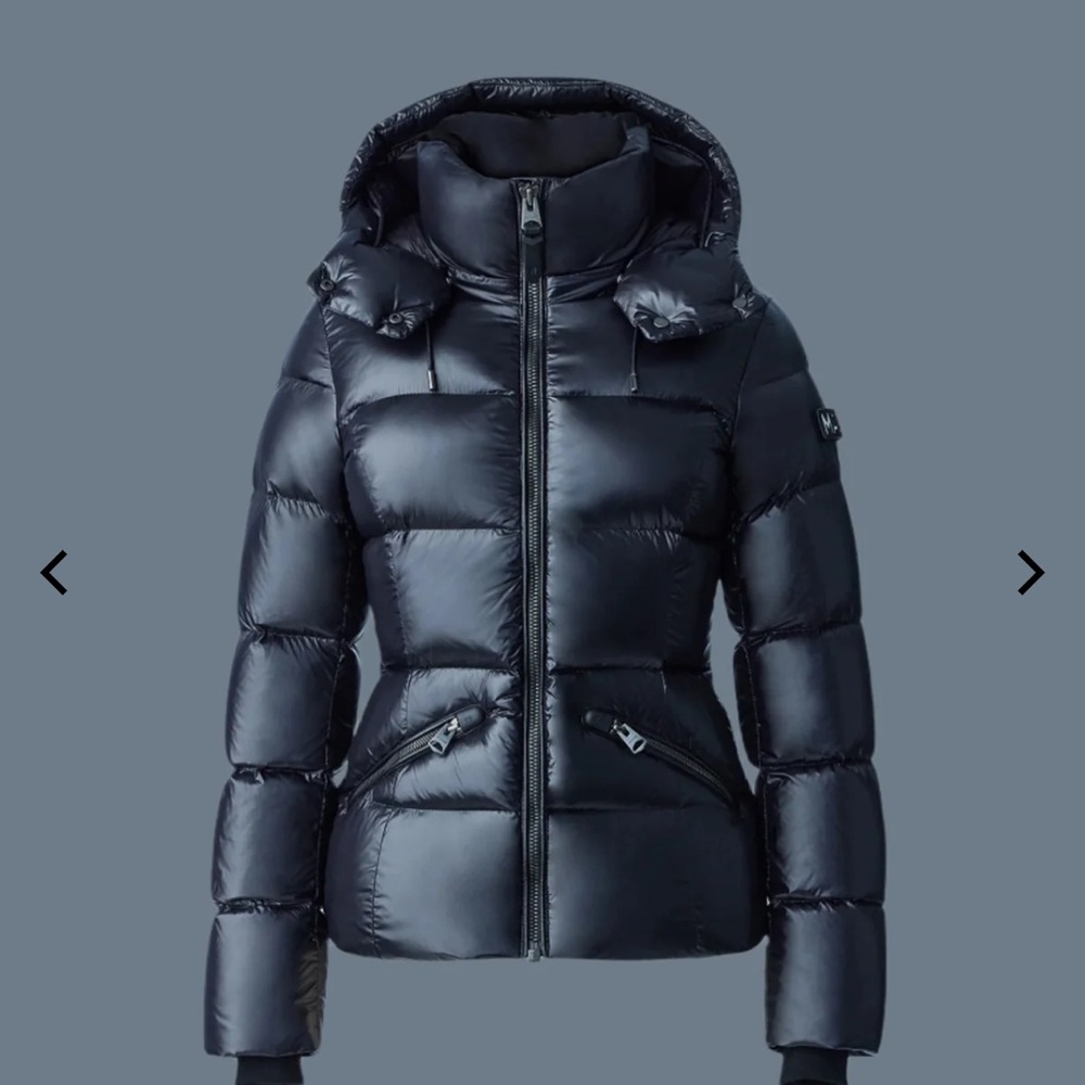 Brand new never worn Mackage Madalyn coat